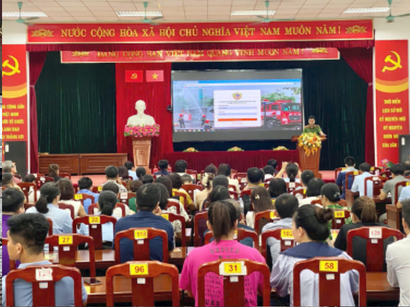 Phạt tiền 30 triệu đồng trường hợp cố ý ngắt kết nối thiết bị truyền tin báo cháy 1 Cảnh sát PCCC và CNCH hướng dẫn cơ sở về quy định PCCC mới