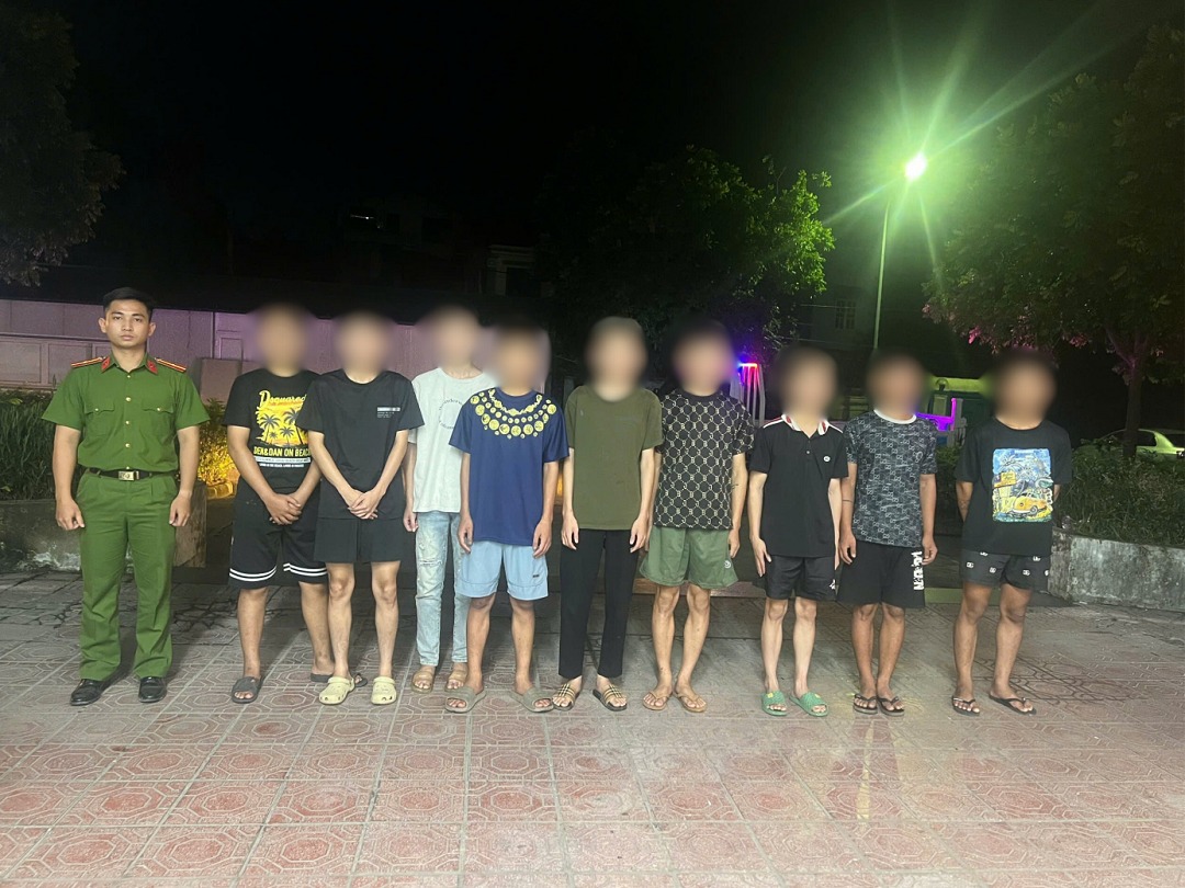 Công an xã Trung Giã phát huy hiệu quả camera giám sát đảm bảo an ninh trật tự