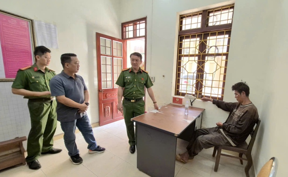 Nghi ngờ bị em họ “bỏ bùa”, đối tượng dùng búa gây án