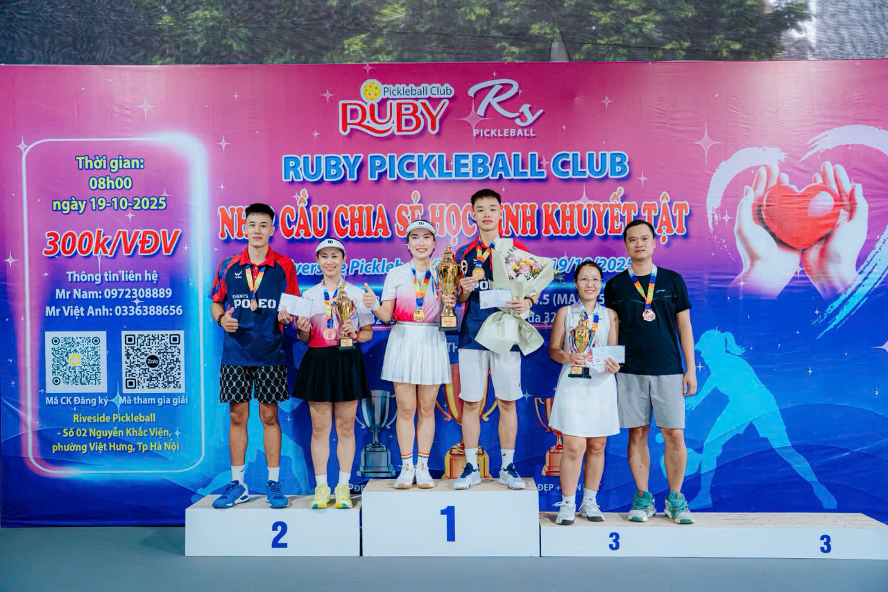 Những tấm lòng nhân ái từ Câu lạc bộ RuBy Pickleball