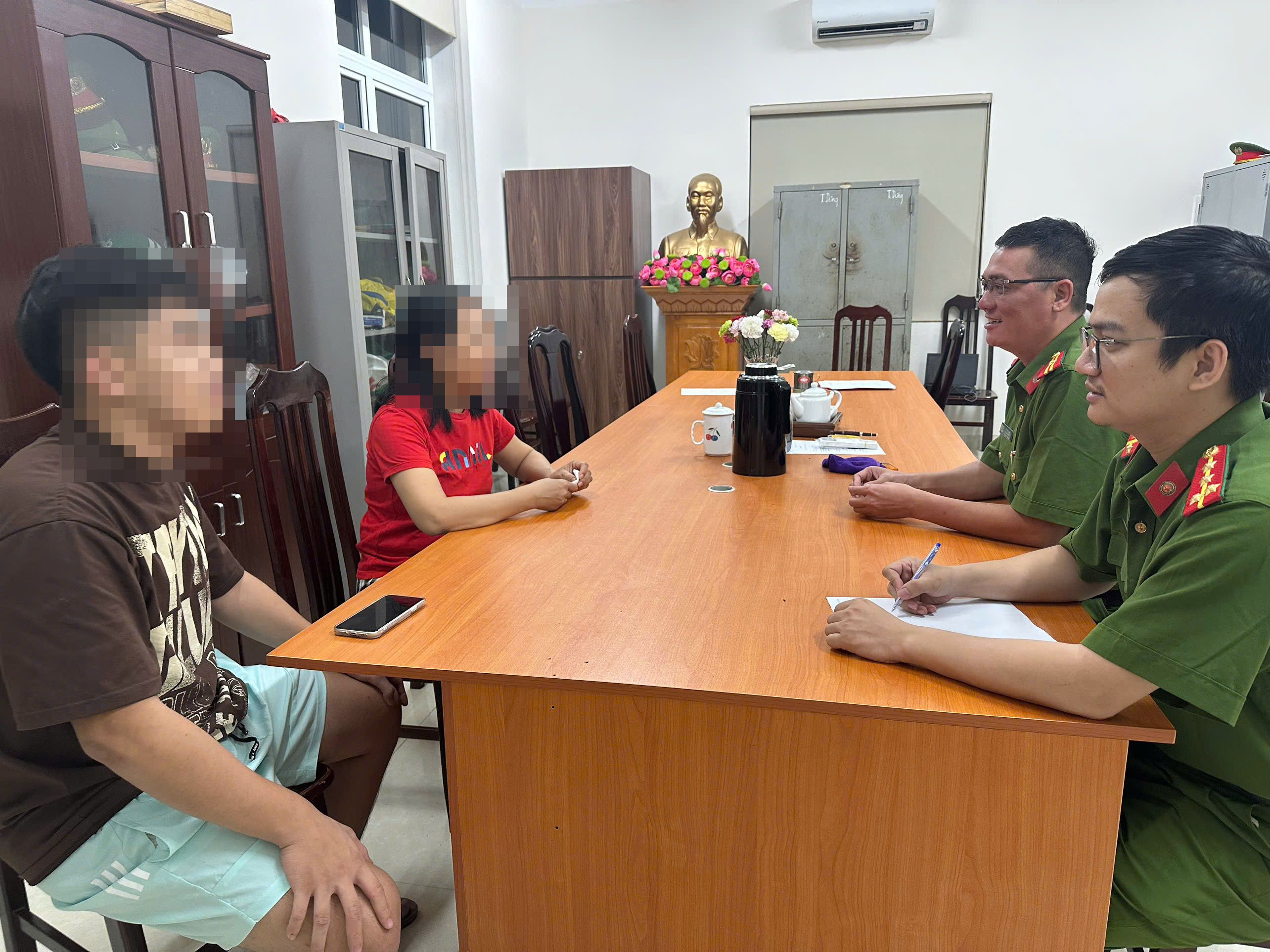 Công an xã Đại Thanh kịp thời "giải cứu" nam sinh bị nhóm lừa đảo qua mạng thao túng tâm lý