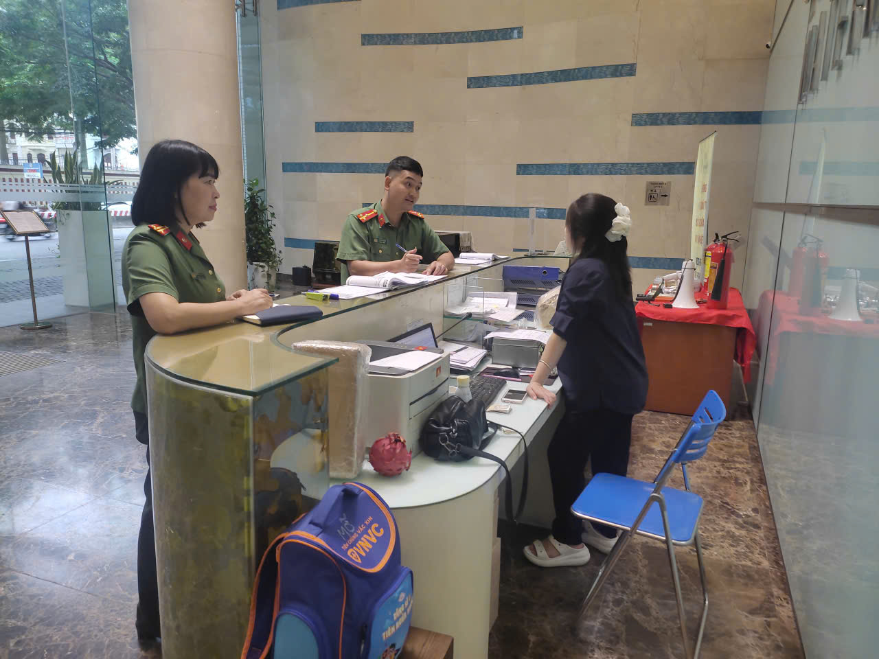 Công an phường Tây Hồ tăng cường kiểm tra cơ sở lưu trú đảm bảo an toàn phục vụ lễ ký Công ước Hà Nội