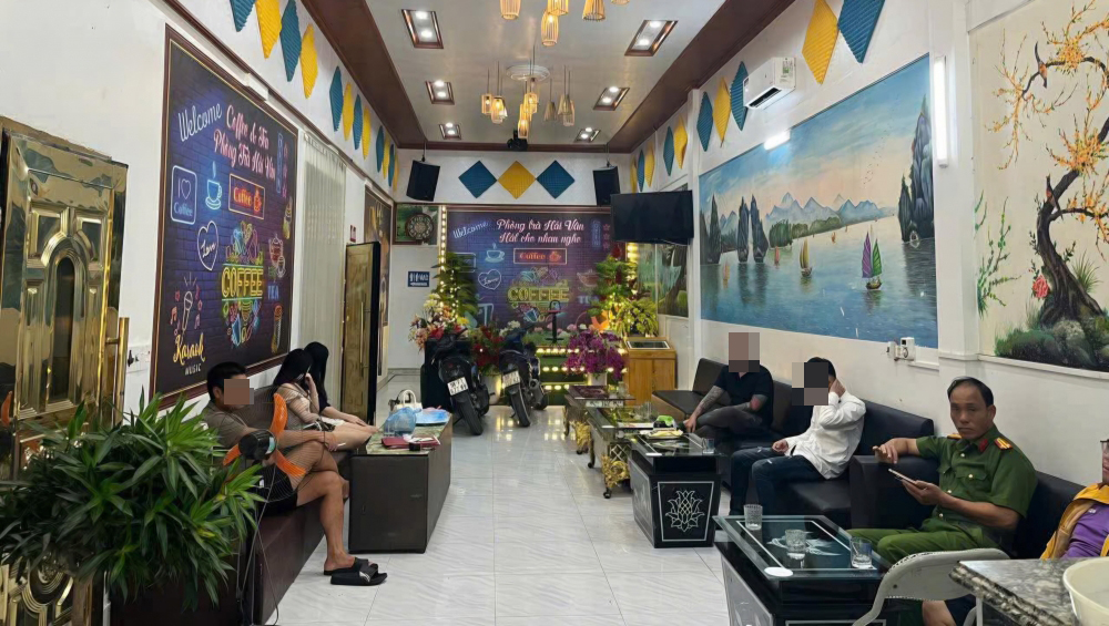 Phát hiện nhiều đối tượng vào quán trà sử dụng ma túy