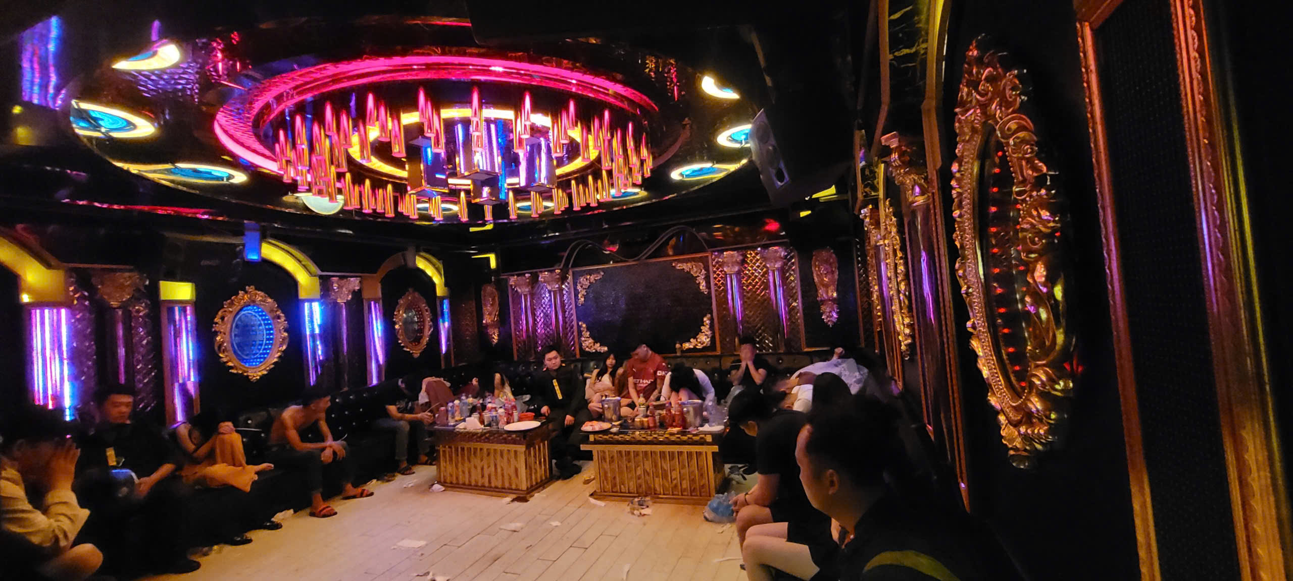 Bộ Công an và Công an Hà Nội phối hợp triệt phá các tụ điểm ma túy