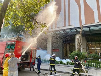 Diễn tập xử lý tình huống cháy giả định tại Chung cư The Diamond Residence