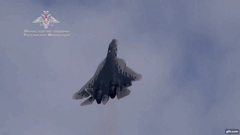 [ẢNH] Su-57 phiên bản không người lái chưa thể chiến đấu khi còn đầy nhược điểm
