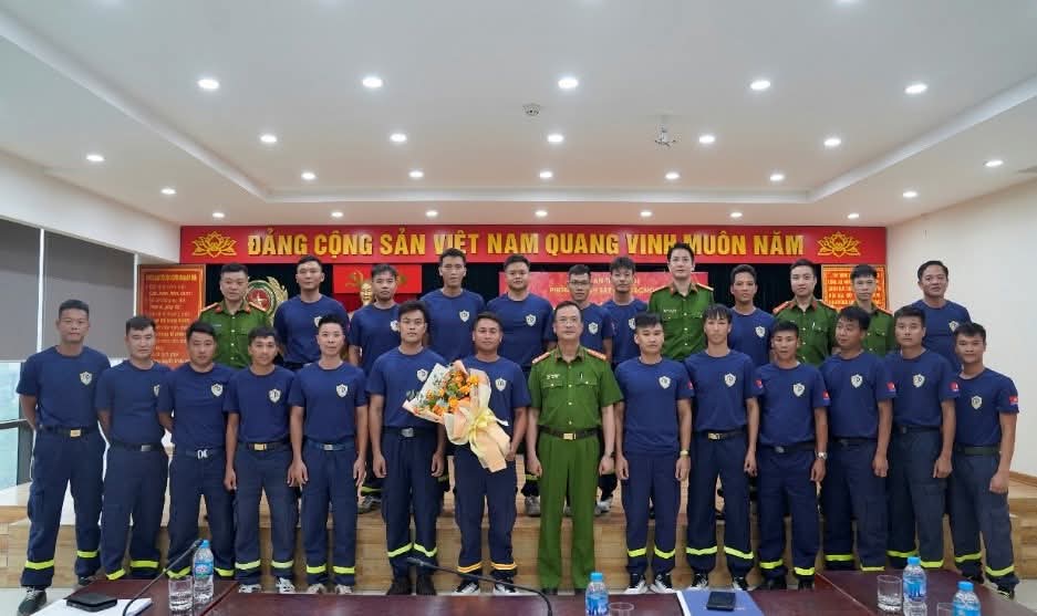 Đội tuyển Công an Hà Nội xuất quân tham dự Hội thi chữa cháy và cứu nạn, cứu hộ 2025