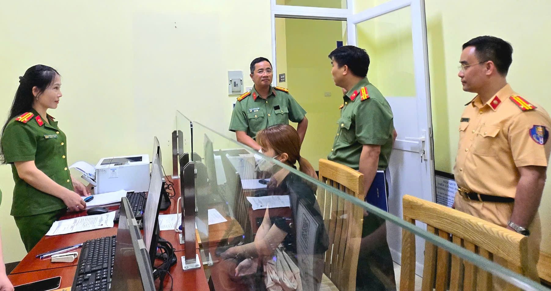 Tinh thần phục vụ nhân dân là thước đo hiệu quả tổ chức mới
