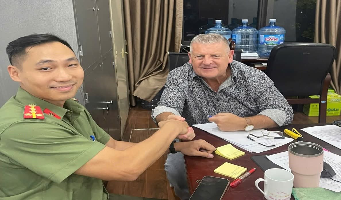 Hỗ trợ du khách nước ngoài gặp sự cố tại Hà Nội