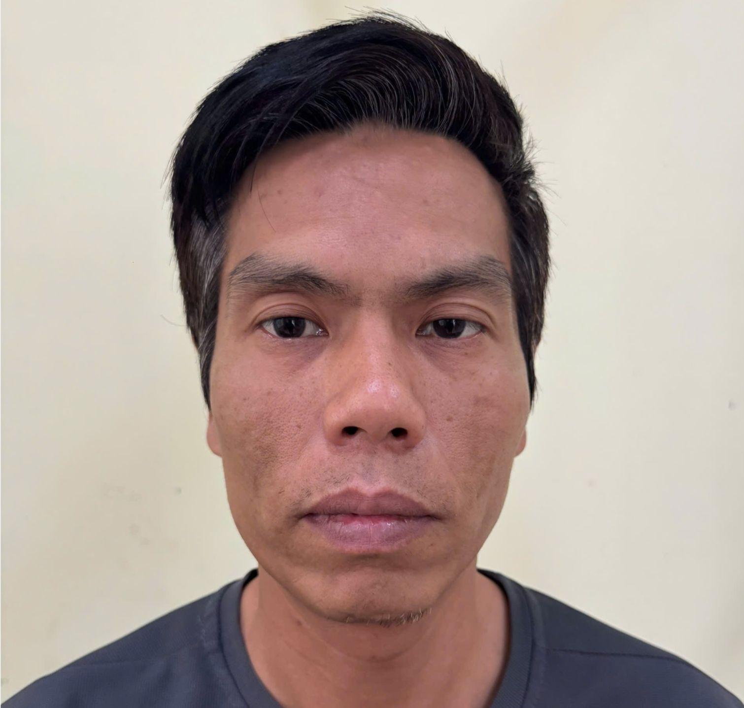 Thủ đoạn lừa đảo tinh vi nhằm vào các lái "xe ôm công nghệ"