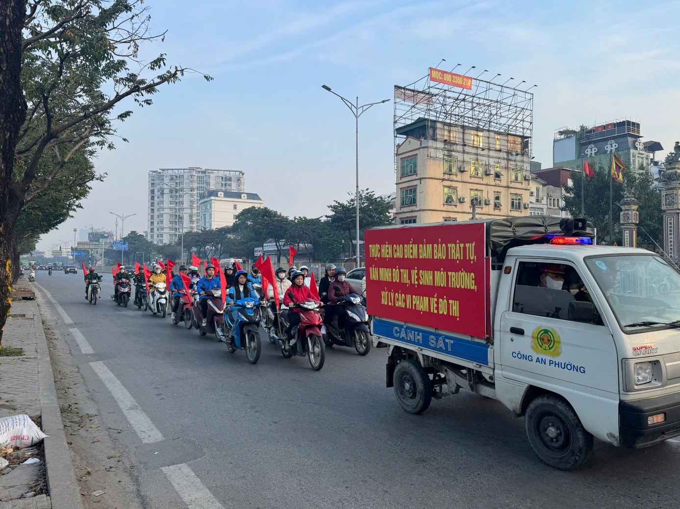 "Cuốn chiếu" xử lý vi phạm trật tự đô thị