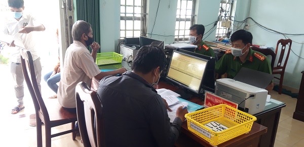Sắp tới, Công an xã sẽ xác nhận thu nhập của cá nhân mua nhà ở xã hội?