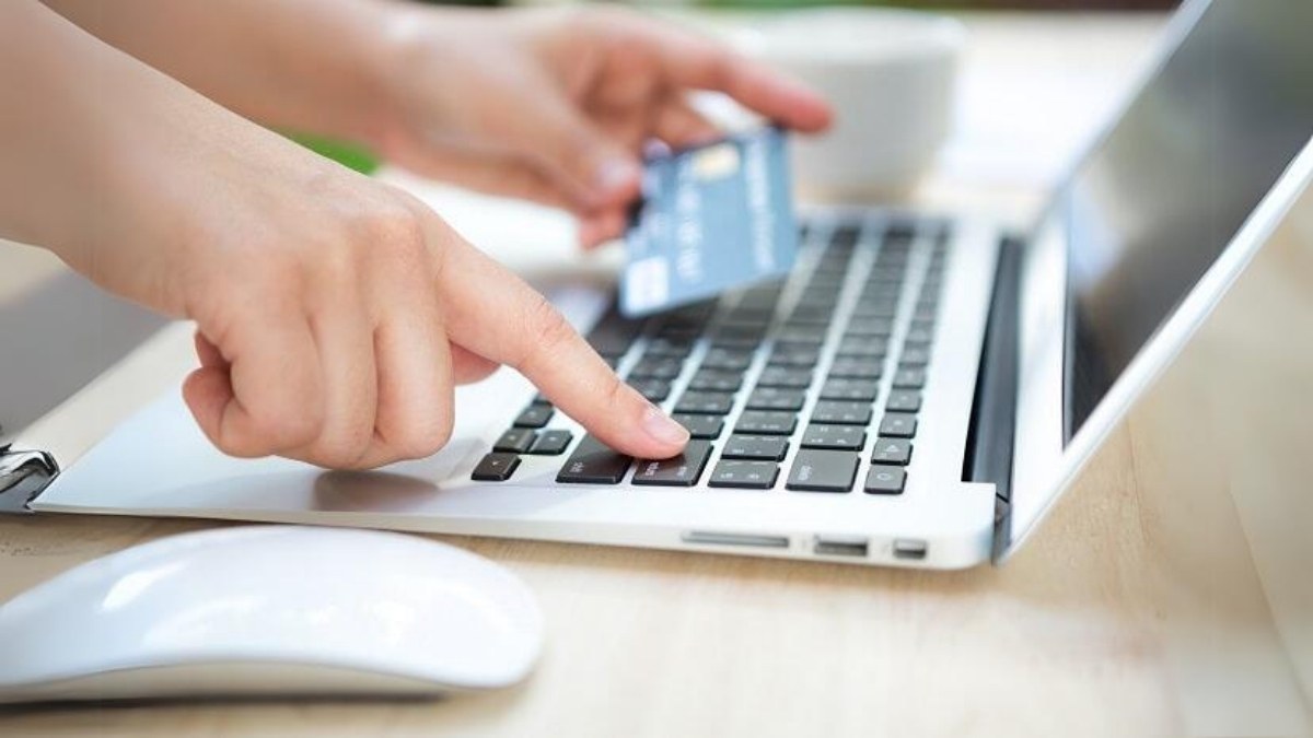 Mới nhất: Những trường hợp nào bị cưỡng chế trừ lương, tiền trong tài khoản ngân hàng?