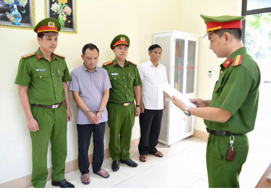 Bắt giám đốc Công ty TNHH Sản xuất và thương mại Athena Việt Nam