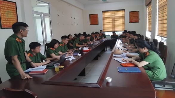 Hướng dẫn, đôn đốc thực hiện công tác PCCC và CNCH đối với 3 Công an cơ sở