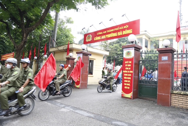 ‘Mong mỗi người dân đồng hành trong quyết tâm giữ gìn địa bàn phường sáng – xanh – sạch – đẹp’