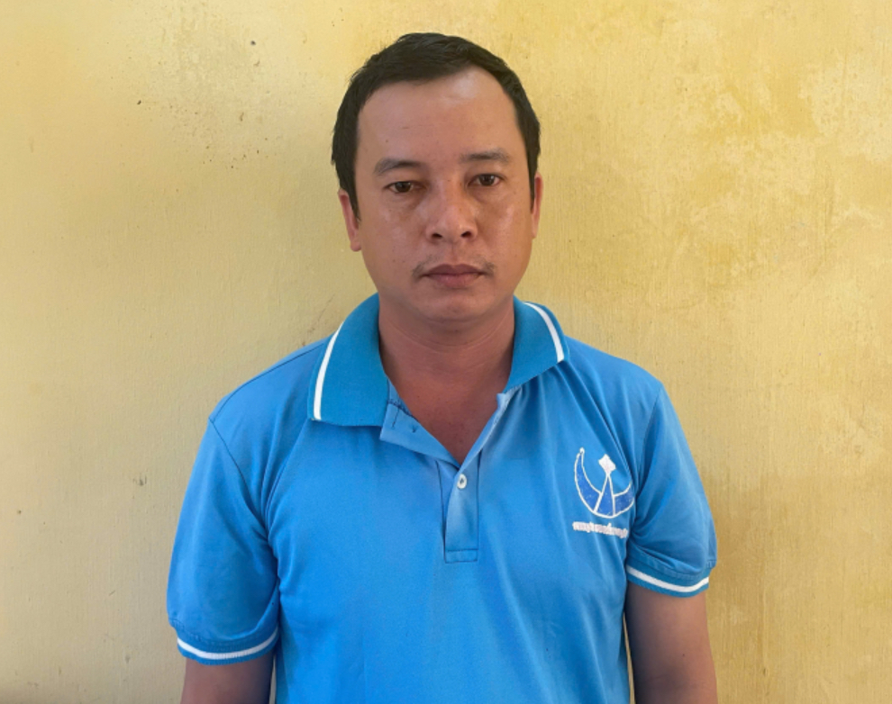 Khởi tố người lái máy xúc về hành vi xâm phạm mồ mả