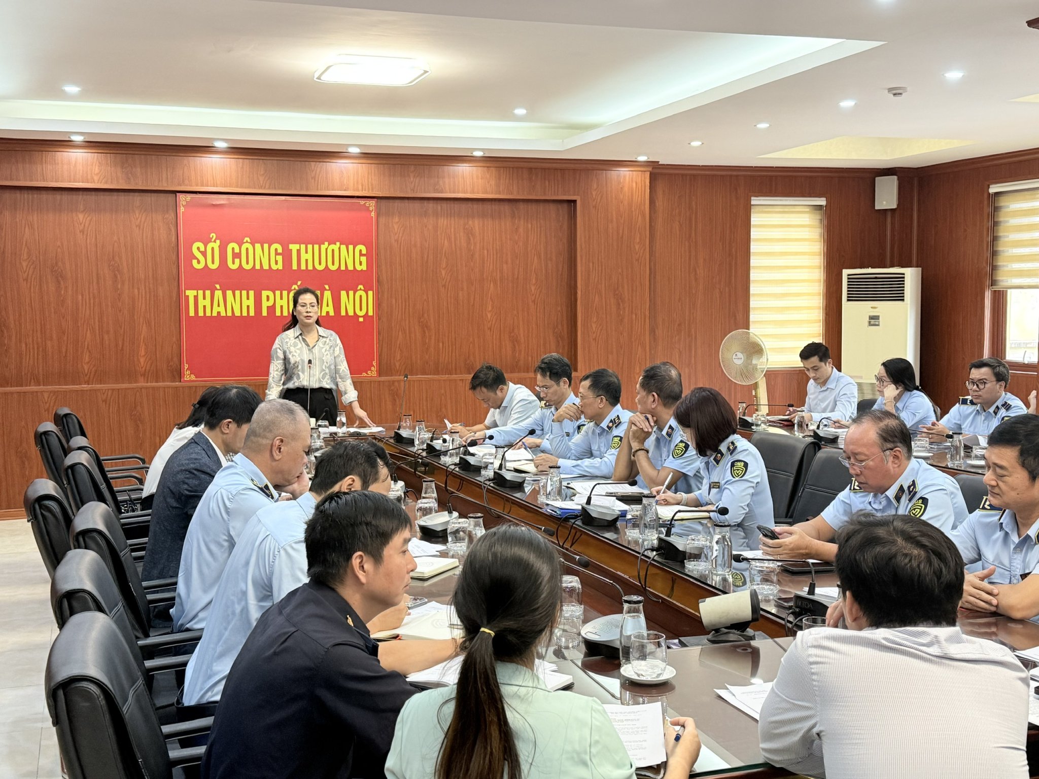 Thành lập 2 Đoàn kiểm tra liên ngành chống buôn lậu, gian lận thương mại và hàng giả trên địa bàn thành phố Hà Nội