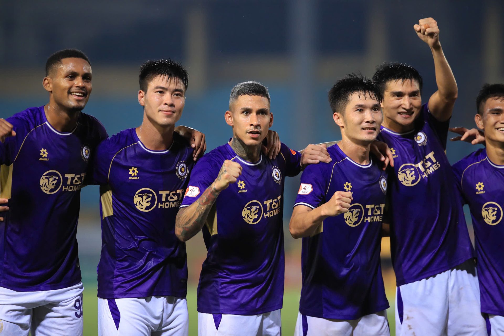 Vừa biết mùi chiến thắng, Hà Nội FC tự tin đua vô địch V-League