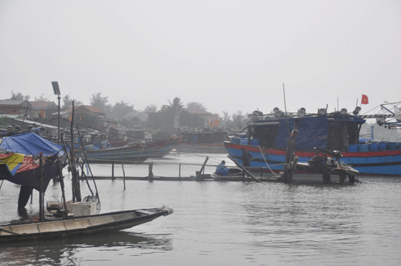 Trên 1.900 tàu thuyền đã vào bờ neo đậu an toàn