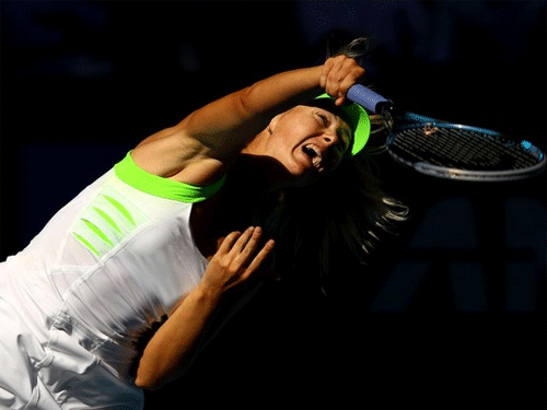 Đả bại Kvitova, Sharapova hừng hực vào chung kết