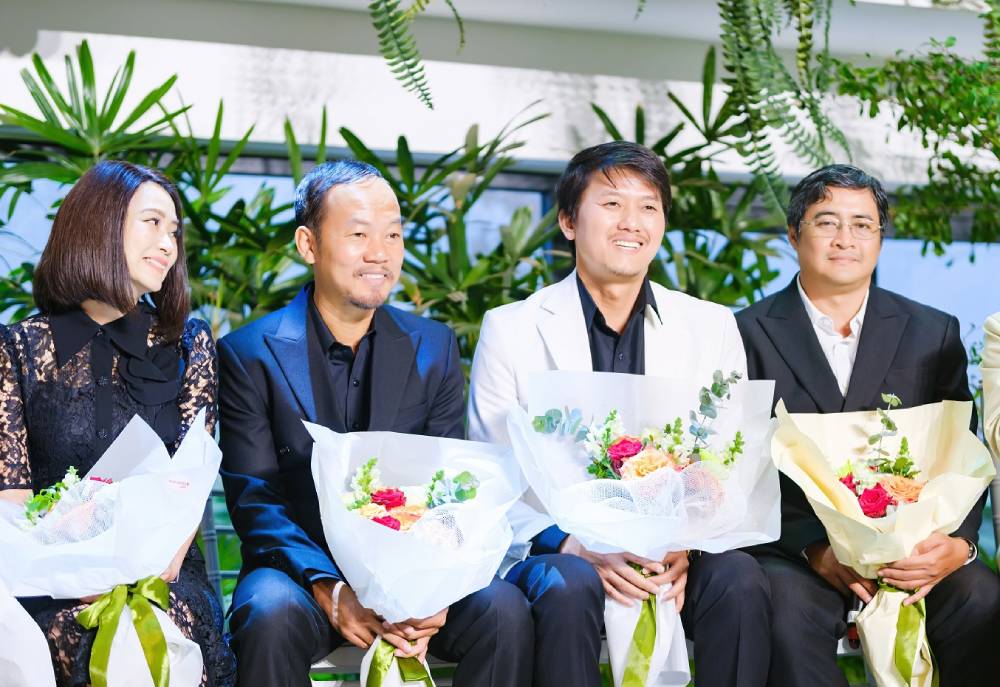 Quách Ngọc Tuyên giấu vợ khi quay cảnh nguy hiểm trong “Lật mặt 8”