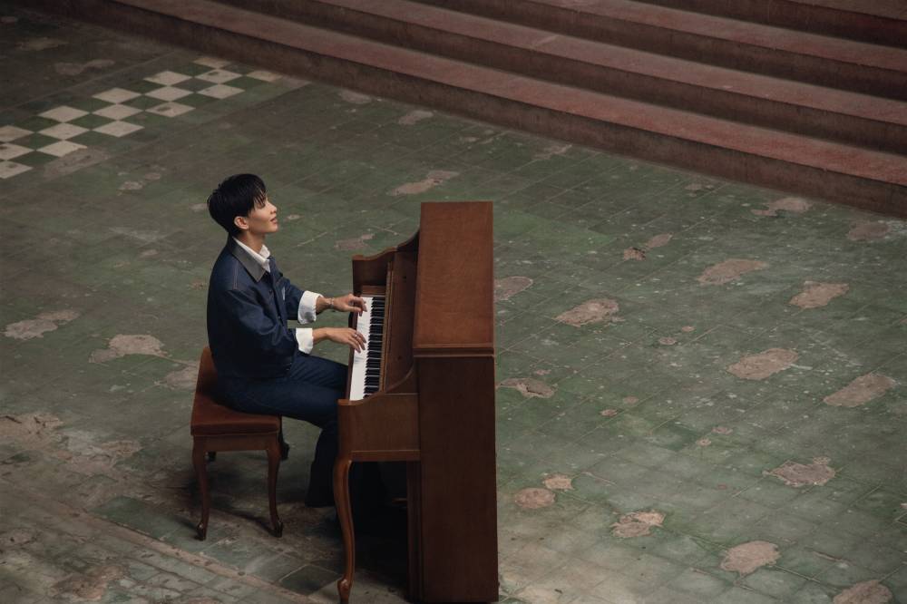 Hoàng Dũng thoát mác “hoàng tử tình ca” với album "Xoay tròn"