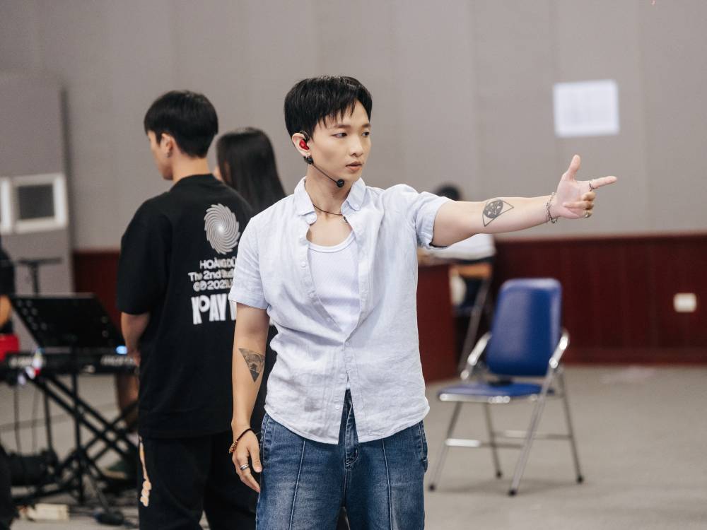 Hoàng Dũng mang công nghệ âm thanh tiên tiến sử dụng vào concert "Xoay tròn"
