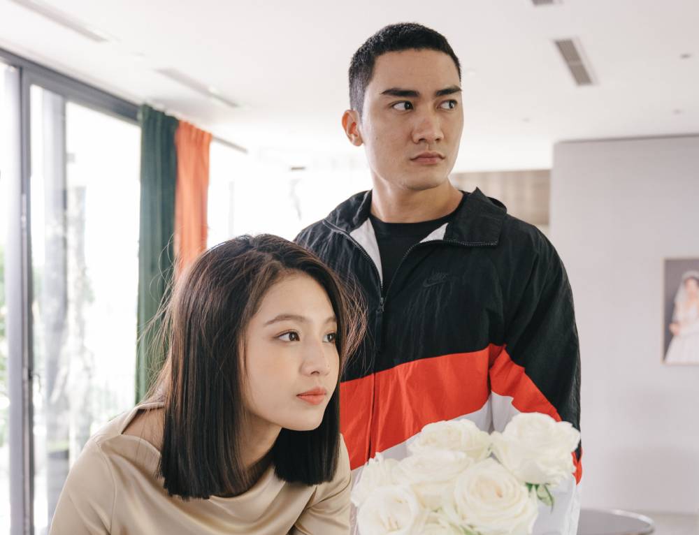 Lương Gia Huy - phản diện của phim "Mưa đỏ" - tái xuất trong "Bịt mắt bắt nai"