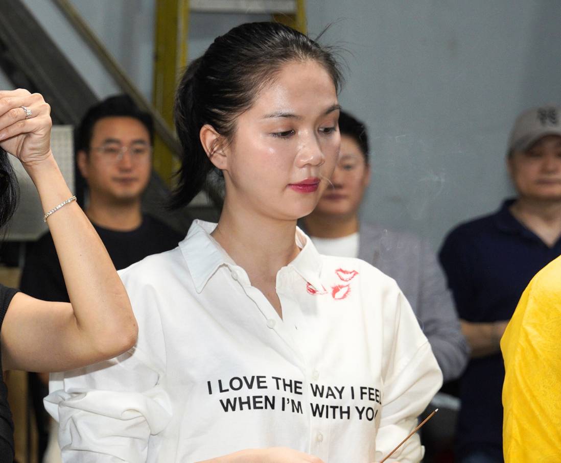 Ngọc Trinh lần đầu đóng phim kinh dị