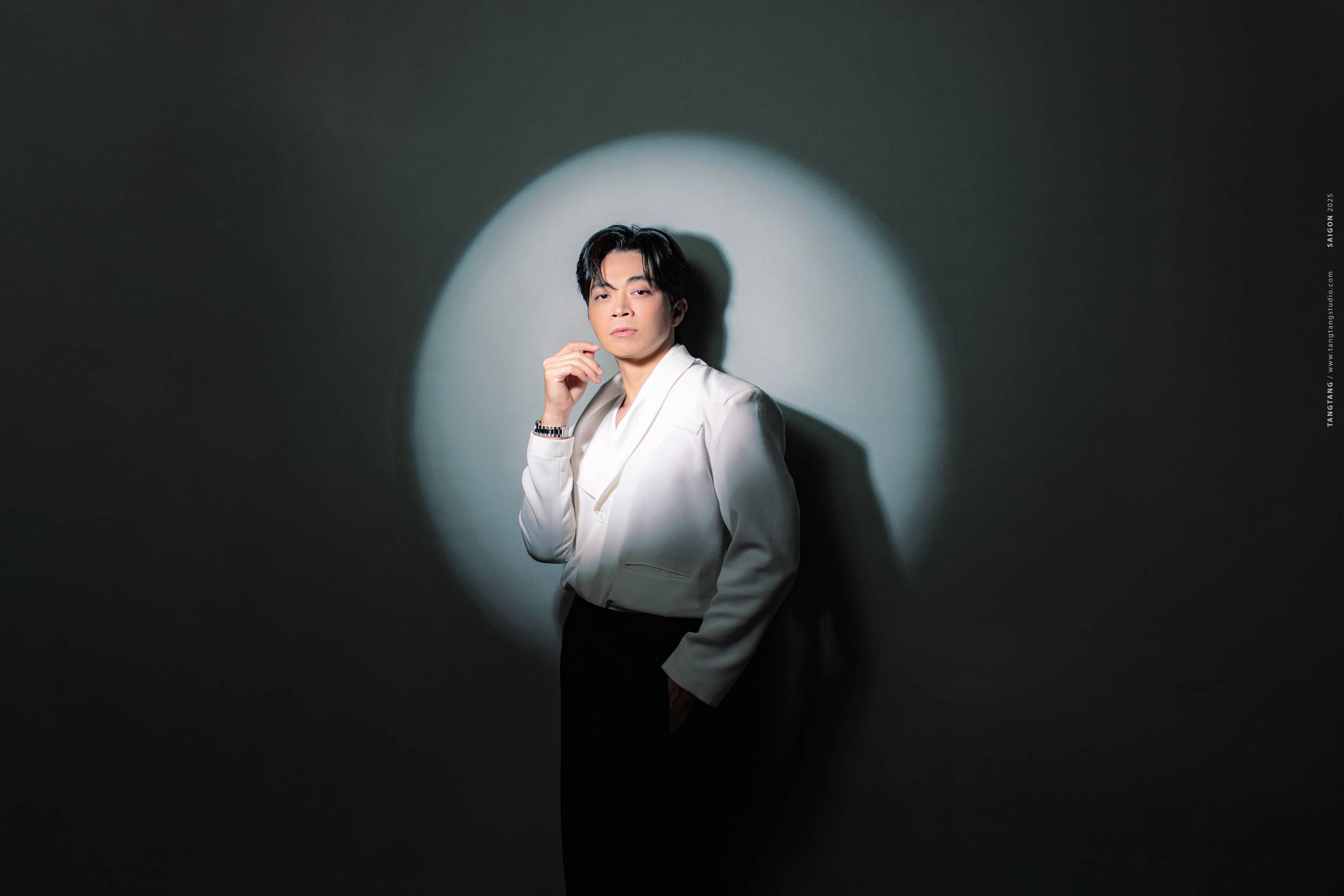 Ca sĩ Lân Nhã lần đầu livestream quảng bá album mới và "NHÃ CONCERT”