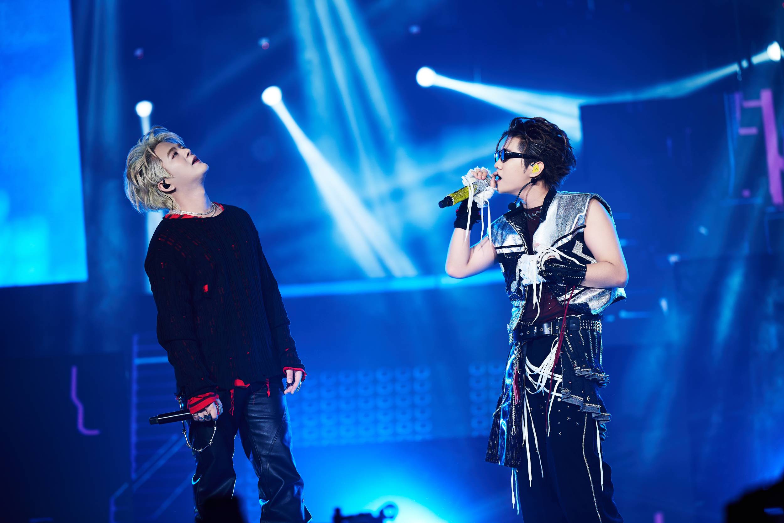 Captain Boy bị Rhyder “đánh úp” trong mini concert đầu tiên “Mặt chạm mặt”