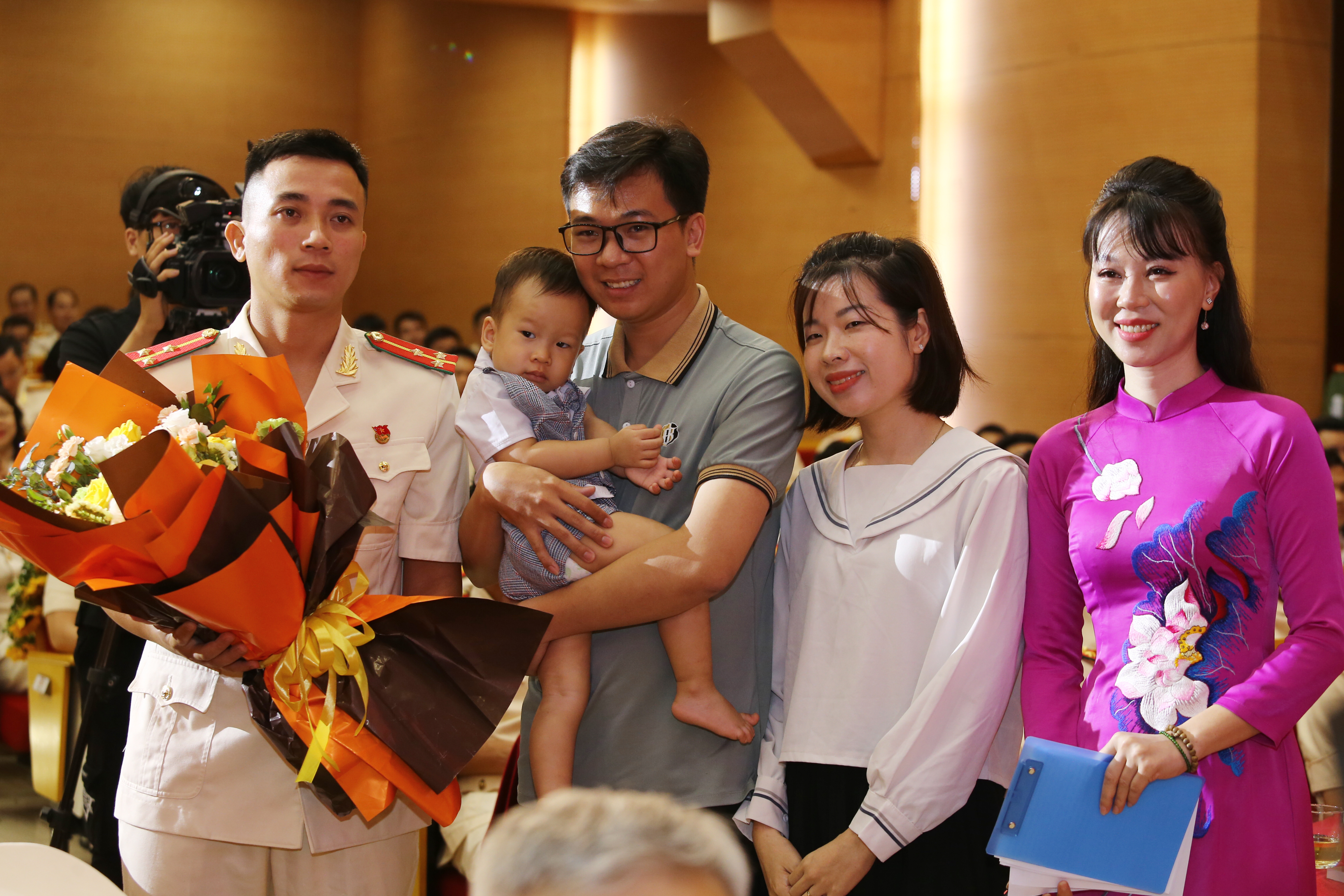 Những người viết tiếp câu chuyện vì bình yên của Thủ đô