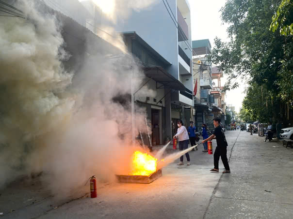Tập huấn kỹ năng phòng ngừa hỏa hoạn cho người dân huyện Thạch Thất