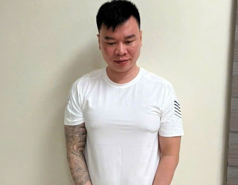 Bắt Thu 'vệ sỹ' cùng 6 đối tượng liên quan đường dây sản xuất, buôn bán 'khí cười'