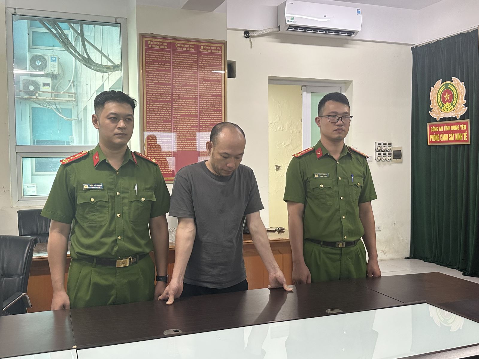 Khởi tố chủ hộ kinh doanh về tội trốn thuế