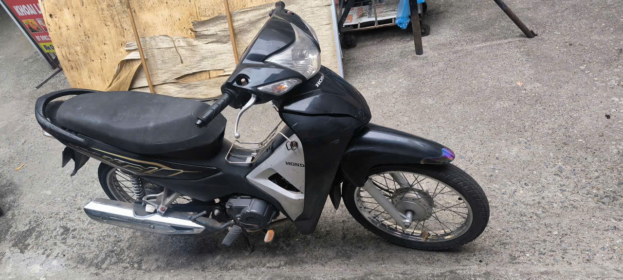 Công an phường Ô Chợ Dừa tìm chủ sở hữu 2 xe mô tô