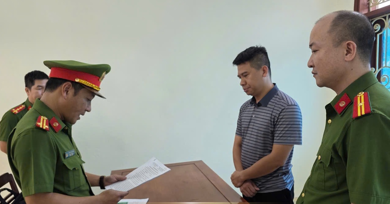 Cán bộ địa chính xã lập khống hợp đồng chuyển nhượng đất, chiếm đoạt 2,65 tỷ đồng