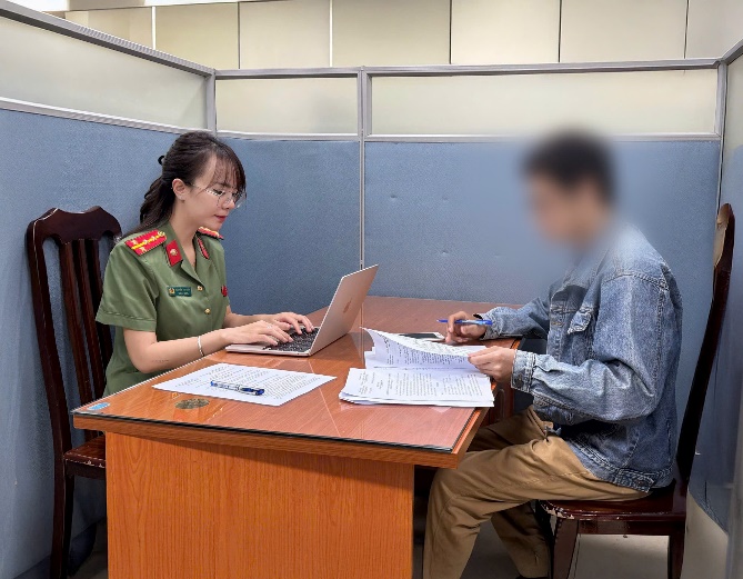 Người đàn ông bị phạt 7,5 triệu đồng vì đăng tin xuyên tạc trên mạng xã hội