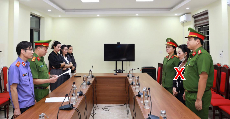 Bắt Hiệu trưởng và kế toán trường mầm non lập khống chứng từ