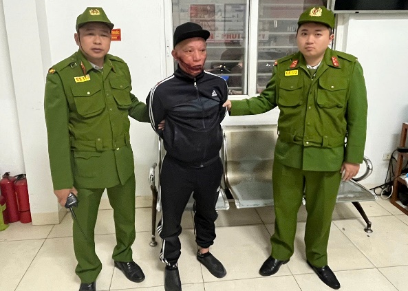 Khống chế, bắt giữ đối tượng trộm cắp xe