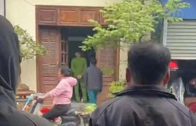 Điều tra nguyên nhân 2 người tử vong trong ngôi nhà ở xã Bình Minh