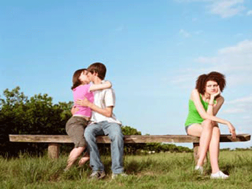 Lời khuyên cho người đang vướng vào tình tay ba