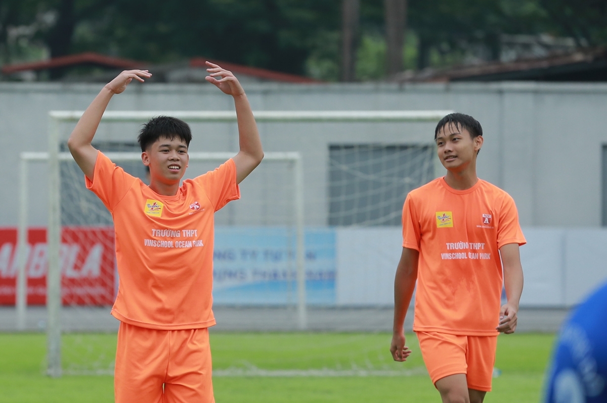 Top những đội thắng tuyệt đối ở vòng bảng