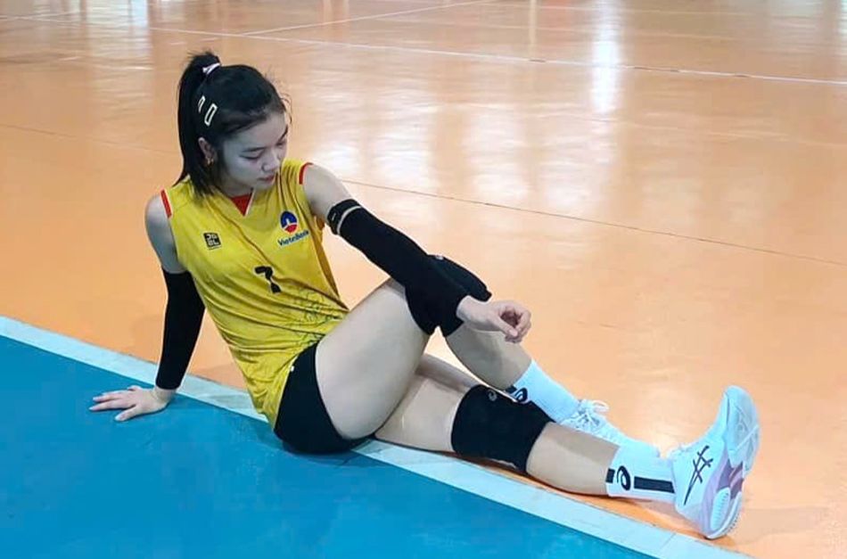 'Chân dài' 19 tuổi cuốn hút của bóng chuyền Việt Nam