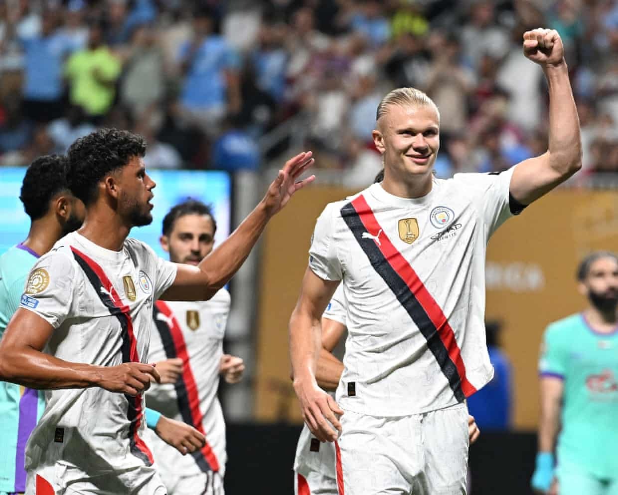 Man City 'nghiền nát' đội bóng châu Á để đoạt vé đi tiếp