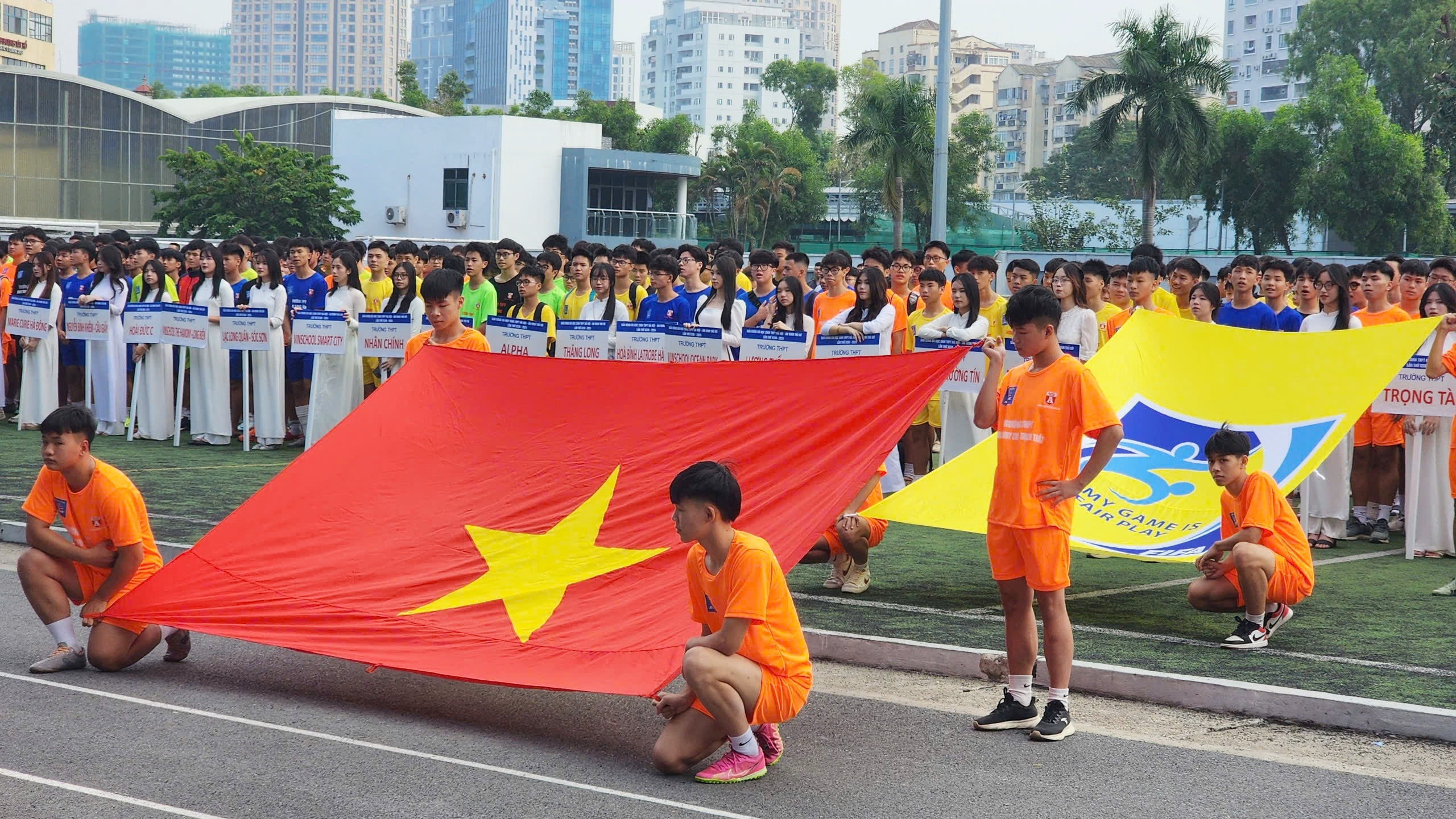 Giải bóng đá học sinh THPT Hà Nội 2025 lập kỷ lục mới về số đội tham dự
