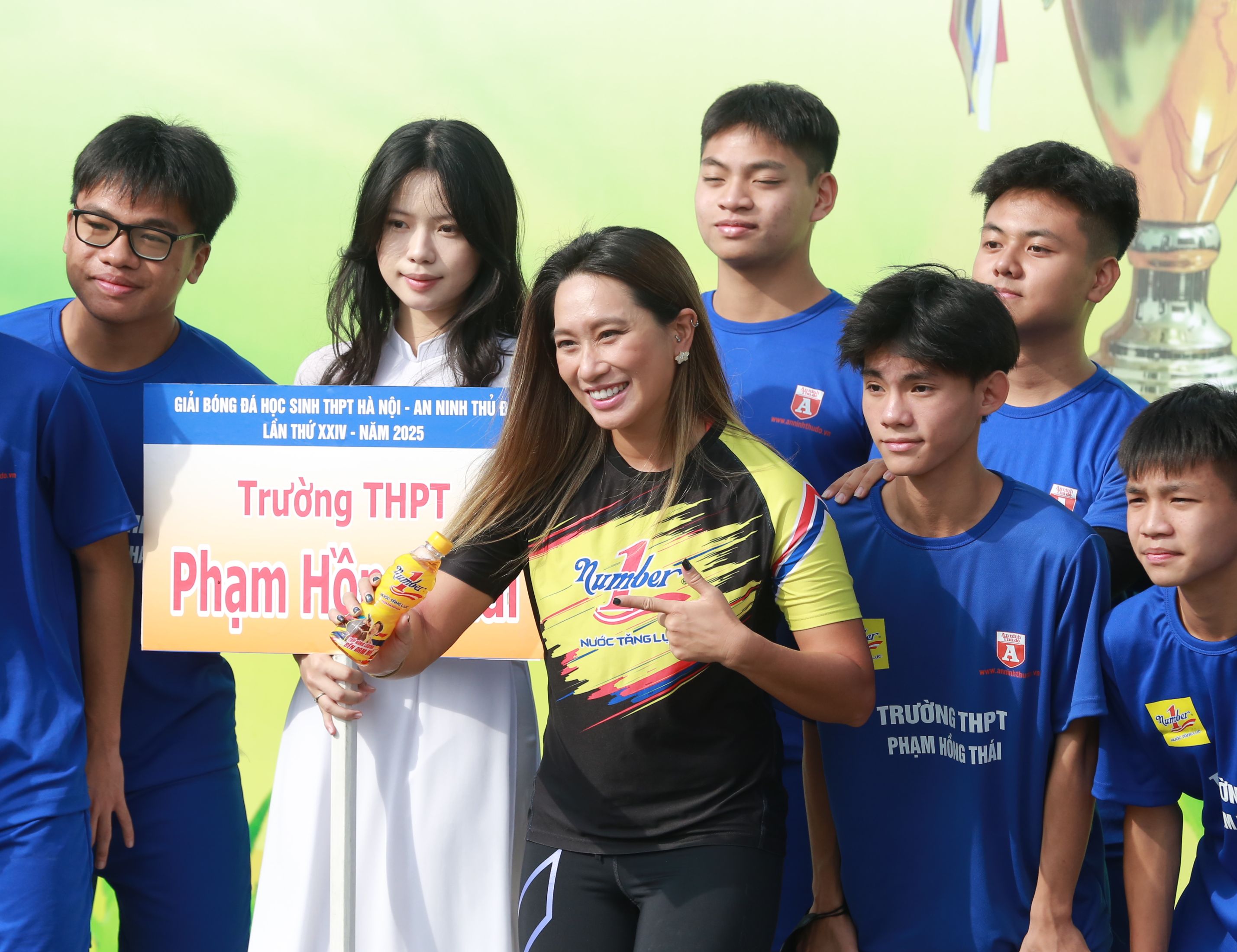 Đại sứ thương hiệu Number 1 - Vũ Phương Thanh: "Tinh thần vì cộng đồng giúp chúng ta bứt phá"