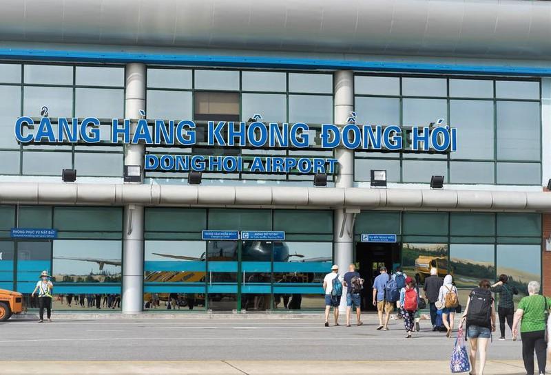 Loạt chuyến bay phải điều chỉnh thời gian khai thác do ảnh hưởng của bão