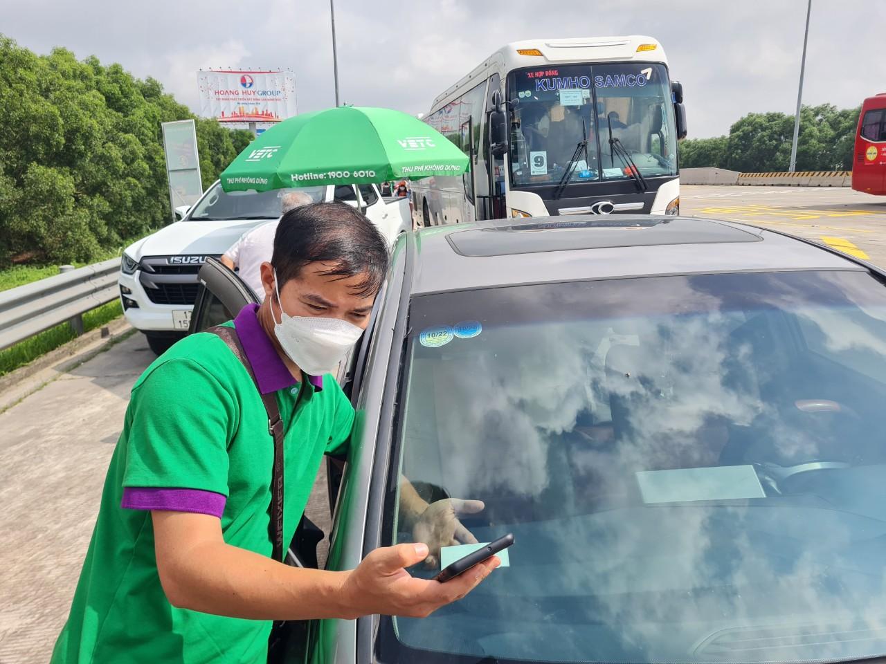Cảnh báo tình trạng mạo danh thu phí tự động không dừng để lừa đảo